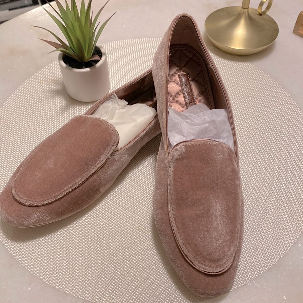 Banana Republic pink velvet slippers loafers NWOT 8